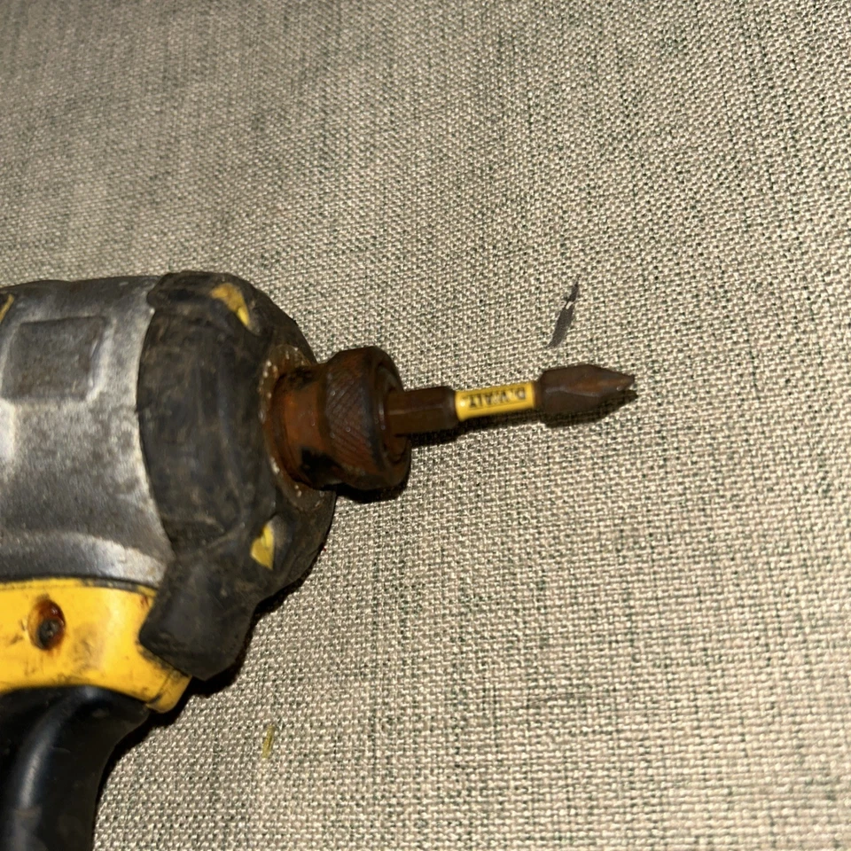 dewalt dcf887 impact driver 20v - Image 2 of 3