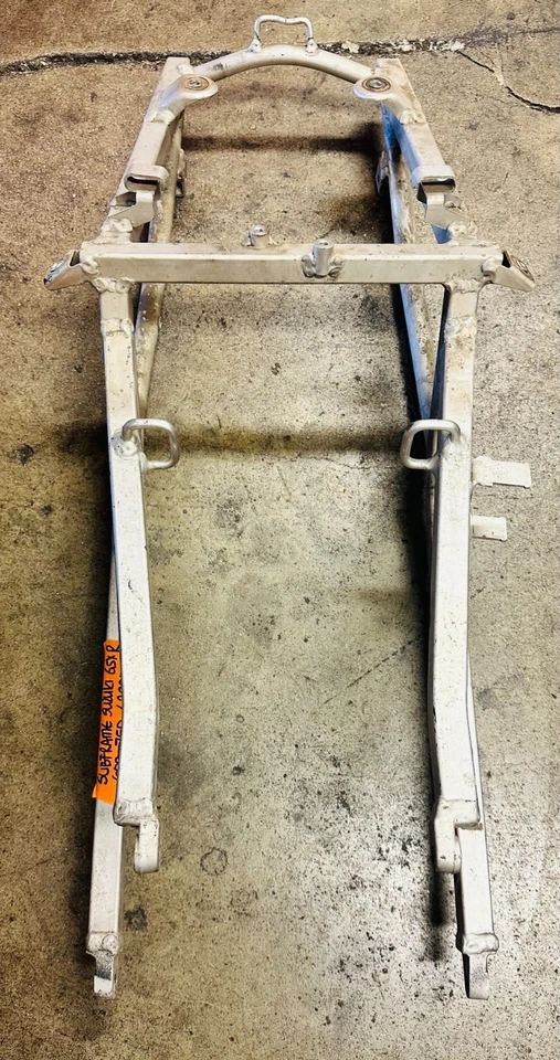 Subchasis trasero Suzuki GSXR 600 GSXR 750 2001-2002 01-02 OEM BUENO Foto 2 de 4