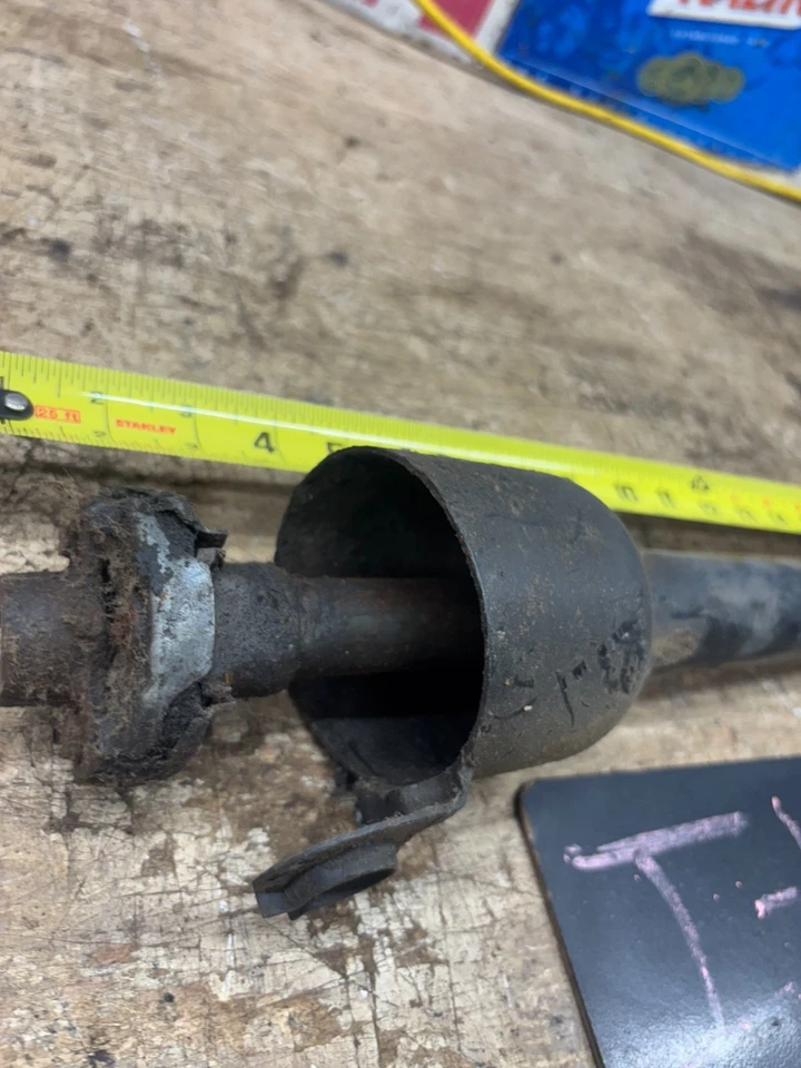 Промежуточный рулевой вал рулевой колонки 78-91 Chevy Squarebody C/K10-30 K5 - Изображение 3 из 4