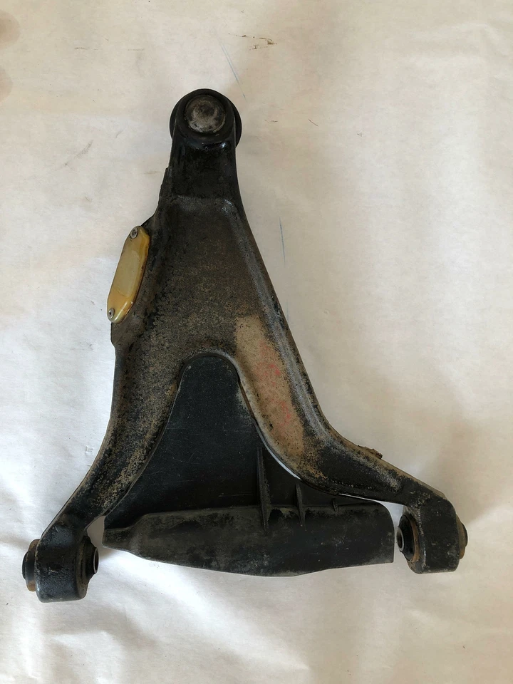 1996 VOLVO 850 Front Upper Control Arm Suspension Driver Left Side LH OEM Sedan - Image 4 of 4