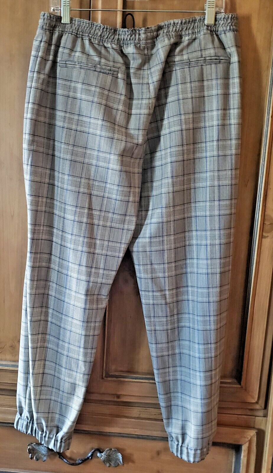 Picture 2 of 5