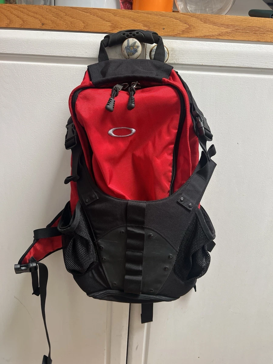 Preços baixos em Mochila Oakley ICON | eBay