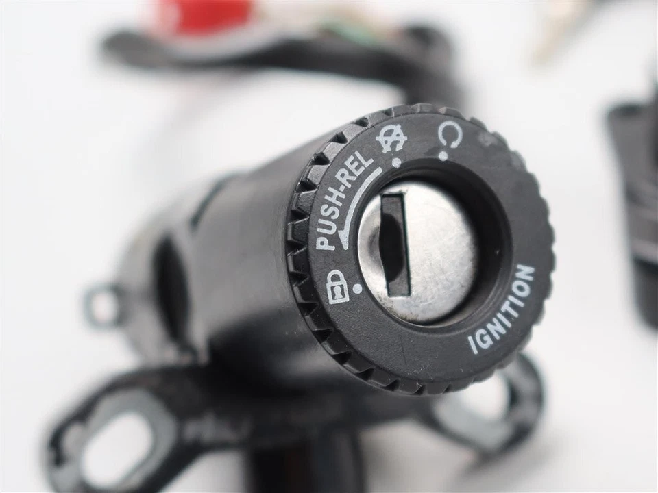 Genuine MV Agusta Brutale 800 Drag Star 2014 model key set - Image 3 of 4