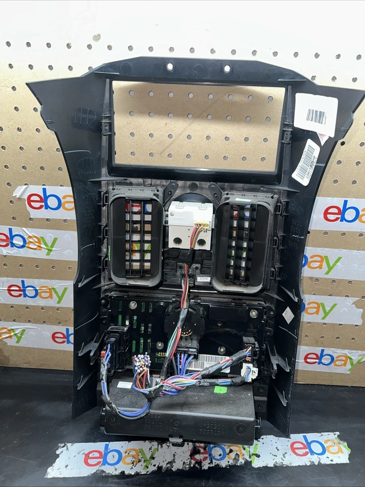 2008 克莱斯勒 TOWN 国家中心 DASH Radio TRIM BEZEL W CLOCK 原始设备制造商 — 第 4/4 张图片