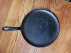 Vintage Wagner Ware Sidney -O- Cast Iron Round Griddle Skillet 1109 A 10"