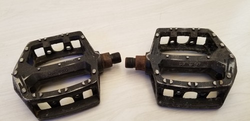 Vintage VP 550 9/16 in BMX Bike Pedals Black used 1990s GT Dyno Haro SE Mongoose