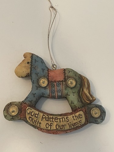 Patchwork Quilt Rocking Horse Christmas Tree Ornament Resin "God Patterns Lives" - Picture 2 of 6