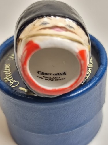 Vintage Croft Fine Bone China London Guard / Soldier Thimble with original box - Picture 5 of 6