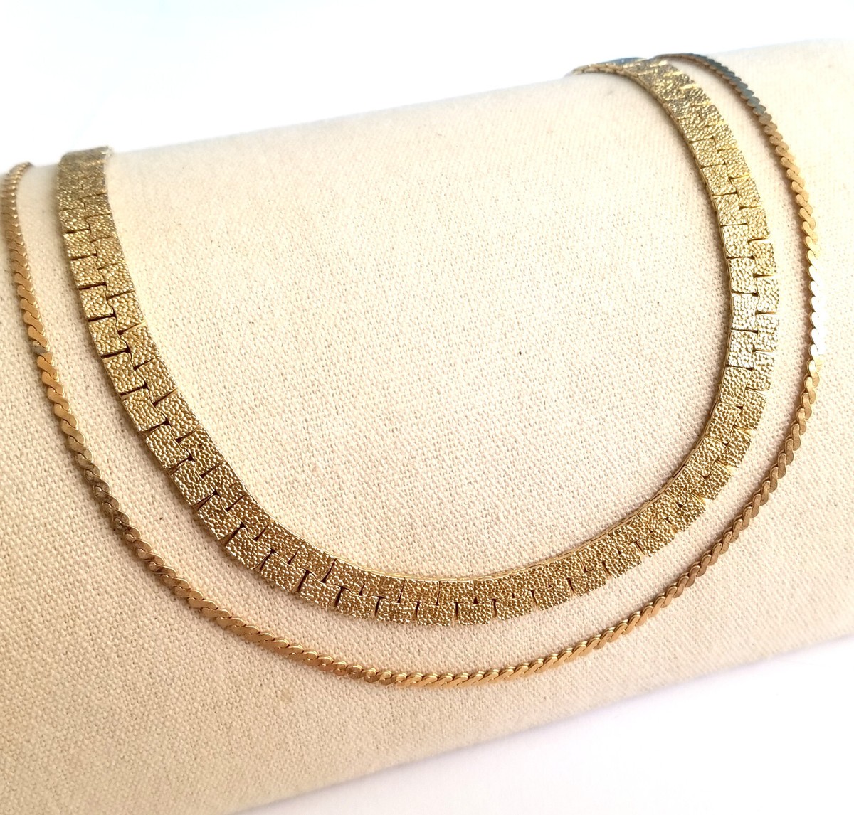 Vintage Lot of 2 Necklaces Textured Wide Chain & Marked KK Vintage Lot of 2 Necklaces Textured Wide Chain & Marked KK