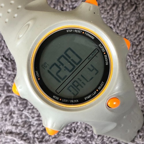 Oakley Herren Sport Multifunktion Grau Kautschukband Quarz Digital 42mm Uhr Lesen! - Bild 2 von 11