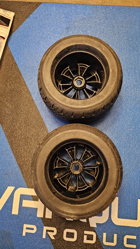 DuraTrax DTXC3576 Bandito MT 3.8" Mounted 17mm Hex Blk Truck Tires Arrma TRX HPI - Image 3 of 4