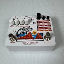Electro-Harmonix Grand Canyon Delay & Looper Guitar Effects Pedal