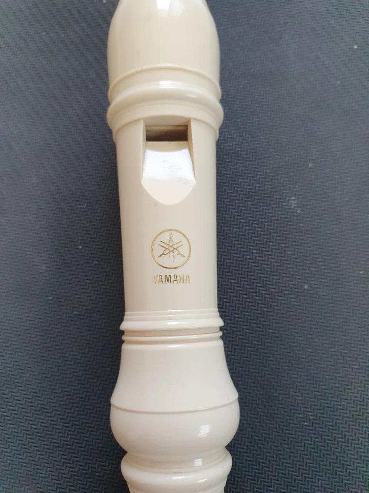 Increíble flauta Yamaha soprano alemana con dedos YRS-23 (flauta longitudinal única) Foto 2 de 4