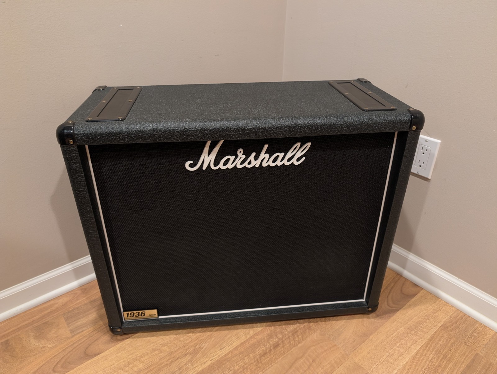Marshall 1936 2x12 Guitar Amp Extension Cabinet Made In England MINT