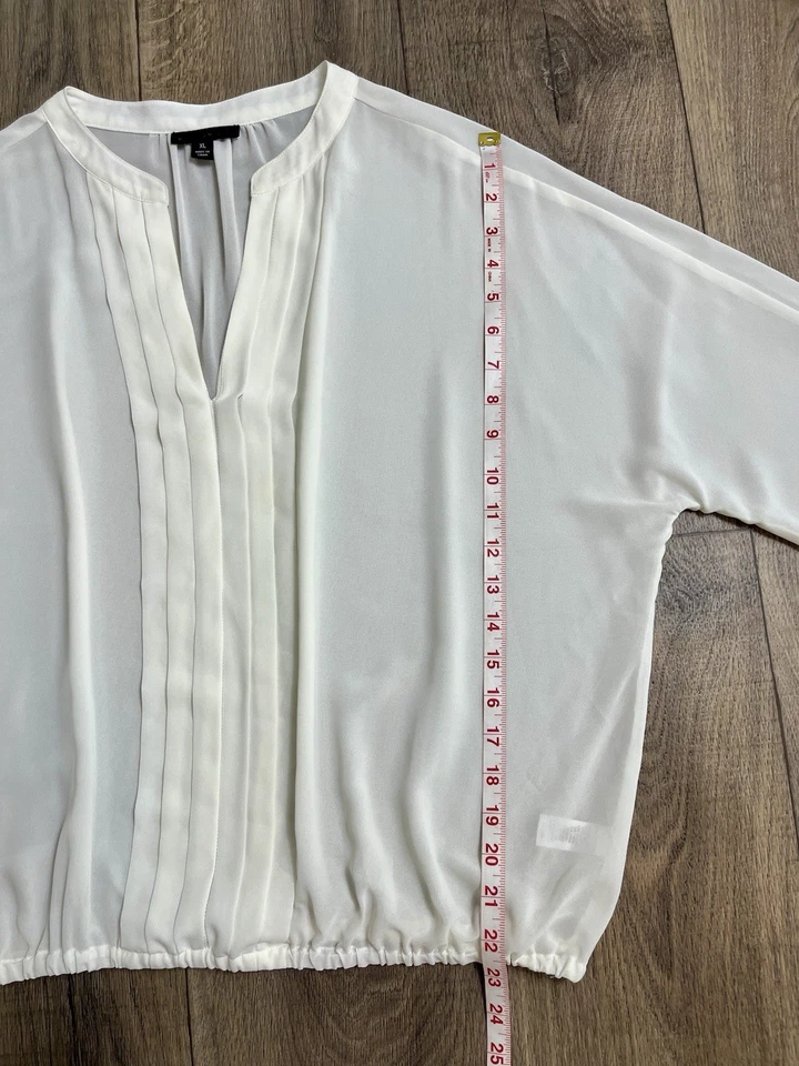 Top Willi Smith Marfil Semi Transparente Plisado Frontal Talla XL Cuello en V Manga 3/4 Foto 4 de 4