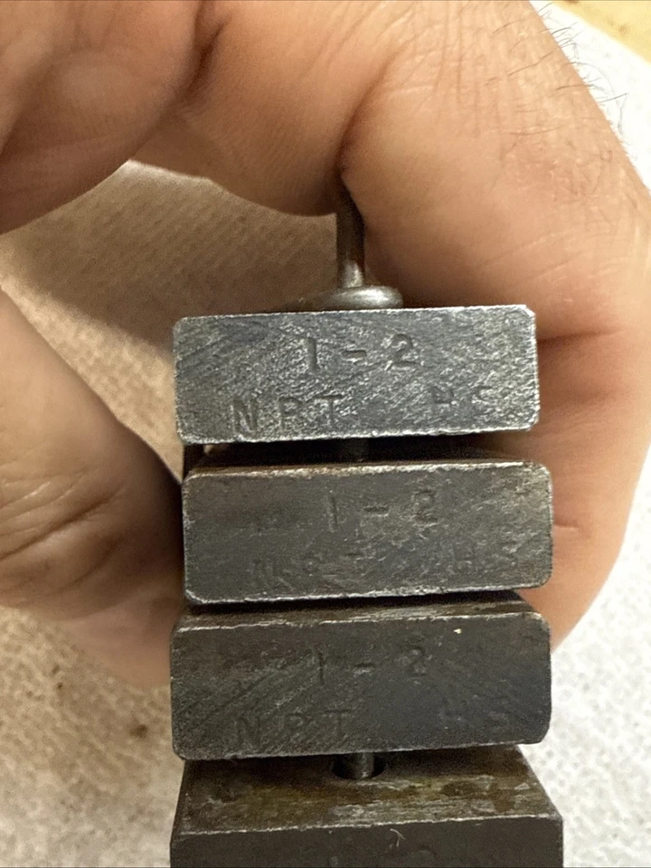 Ridgid 47785 Stainless Steel 1” - 2” NPT RH Universal Bolt Die Set - Image 3 of 4