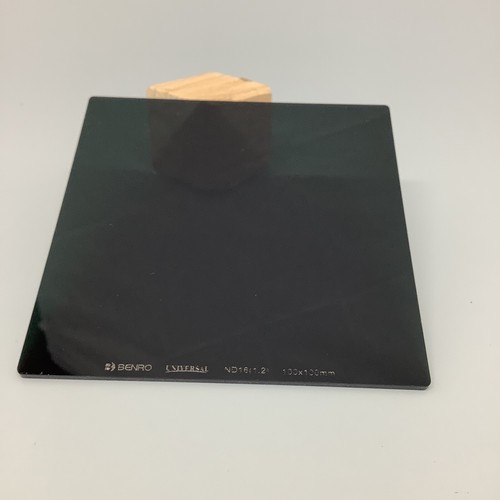Benro Universal 100x100mm 4-stop (ND16 / 1.2) Solid Neutral Density Filter - Picture 2 of 4