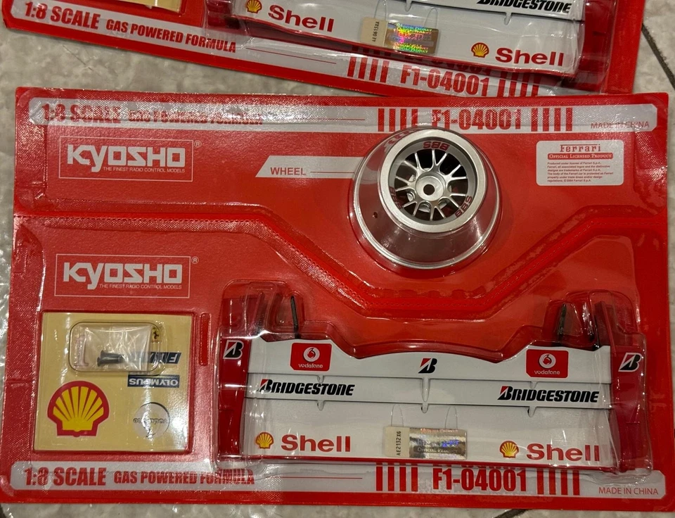 Ferrari F1 2004 Kyosho 1:8 De Agostini"Nuova"in 78 uscite (sigillati) +2 Omaggio - Immagine 2 di 4