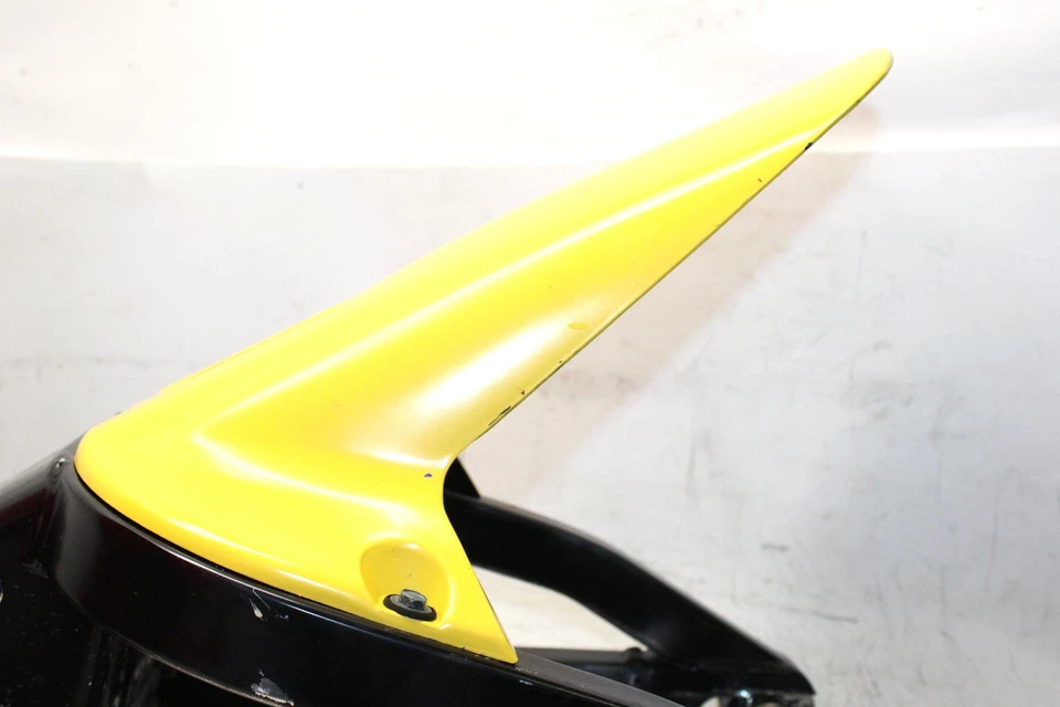 Задний поворотный рычаг подвески 2001 Yamaha Yzf R1 - Изображение 3 из 4