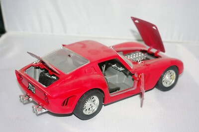 Miniatura De Ferro Ferrari F12tdf 18cm 1/24 Bburago | Frete grátis