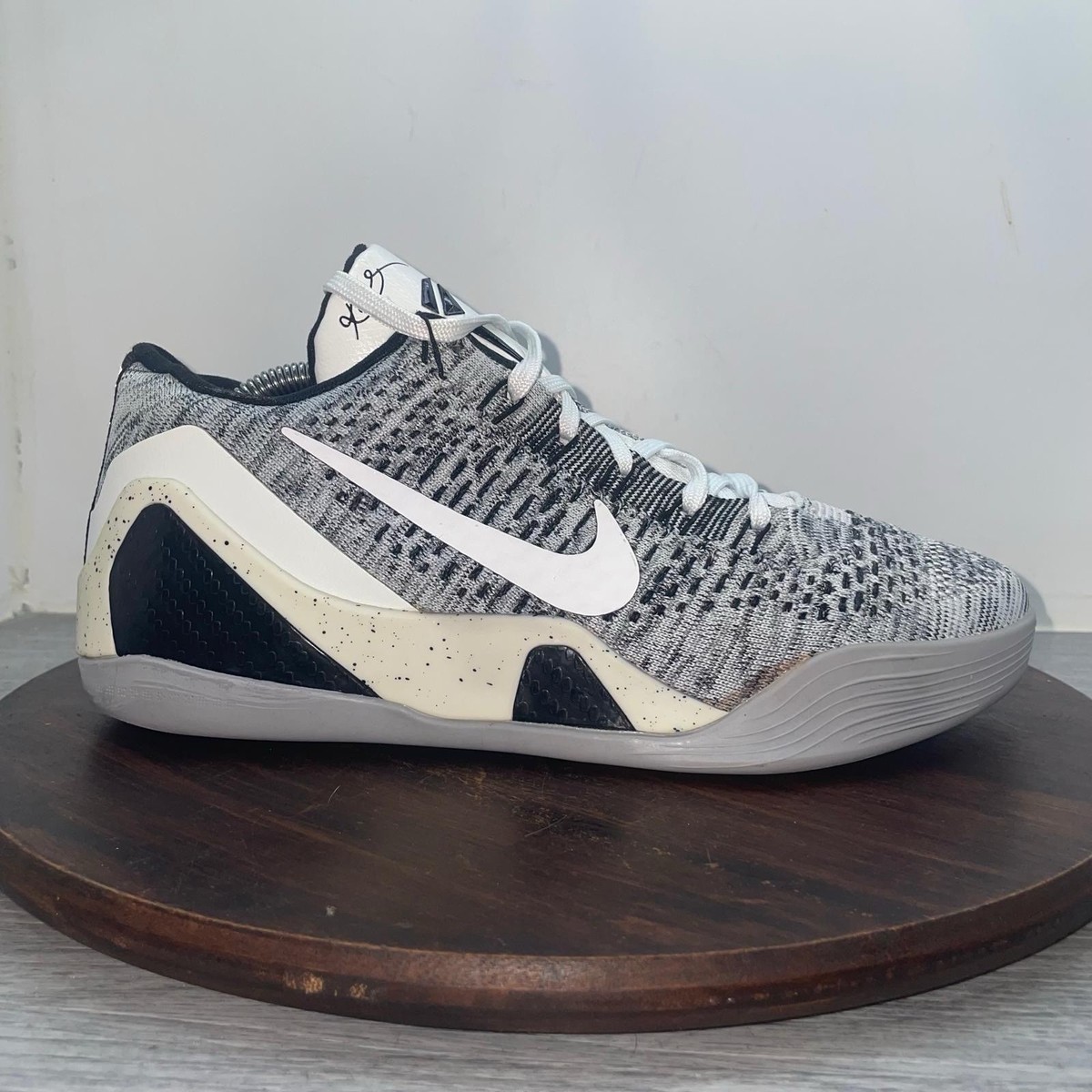 Nike Kobe 9 IX Elite HTM Low Beethoven White Black Flyknit Men's 7