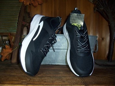ATHLETIC WORKS GIRLS BLACK SHOES BLACK LACE UP SNEAKERS SIZE 4 SCHOOL SPORTS NEW