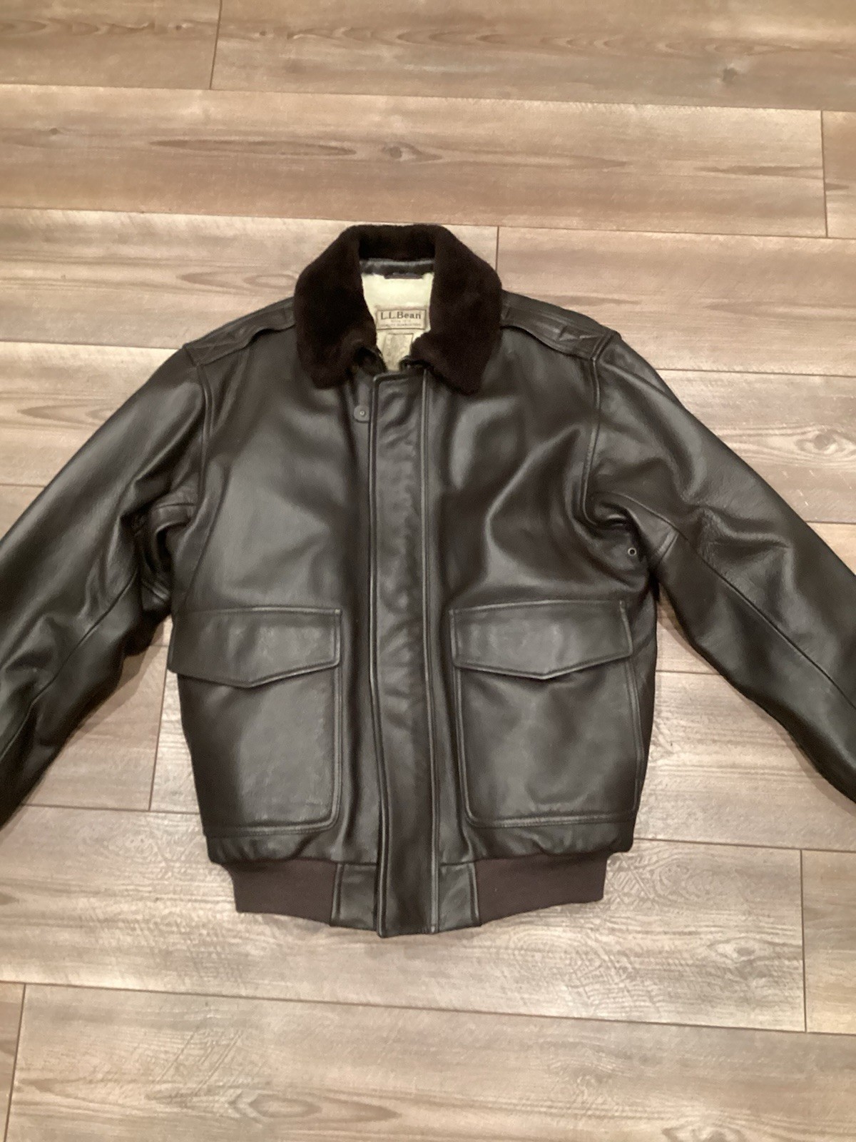 NWOT Ll Bean GOAT Wool Lined Bomber Jacket Size Medium