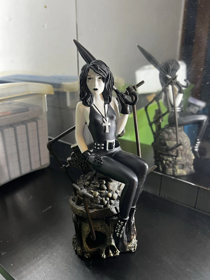 Estatua de porcelana fundida en frío 2001 DC Direct Death Neil Gaiman Vertigo 1611/3000 Foto 3 de 4