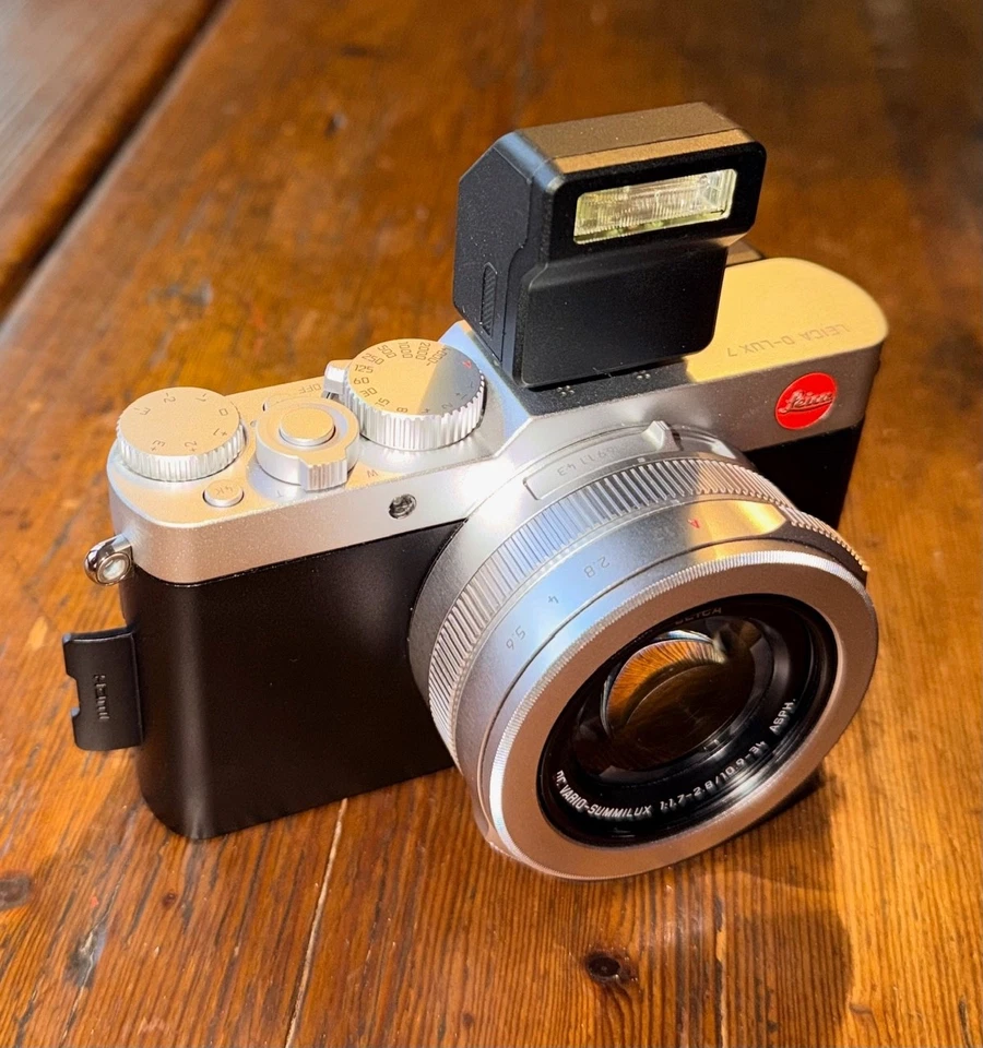 Leica D-Lux 7 Chrome #5476381 with Leica One-Year Warranty - Image 3 of 4