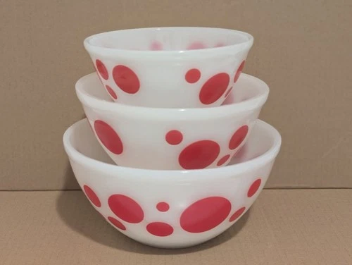 Vintage 3 Piece Unbranded Pyrex Mixing Bowl Set Red Polka Dots