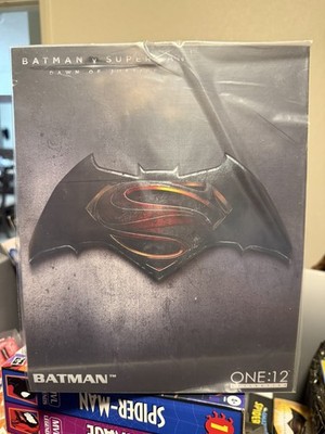 Mezco One:12 Batman vs Superman Dawn of Justice Batman Figure