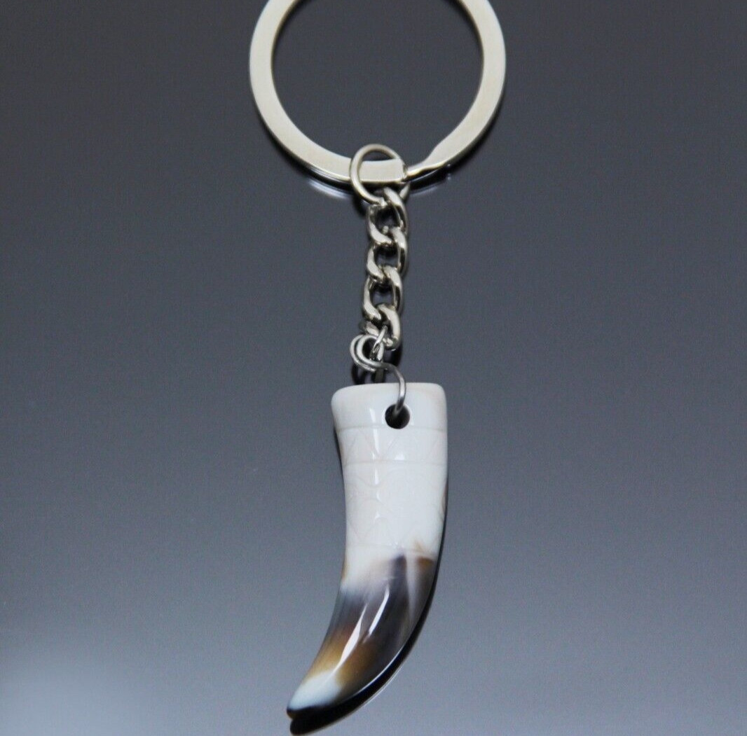 Lion Tooth Keychain Faux Fang Talisman Wolf Teeth Jewelry Wild Animal Amulet