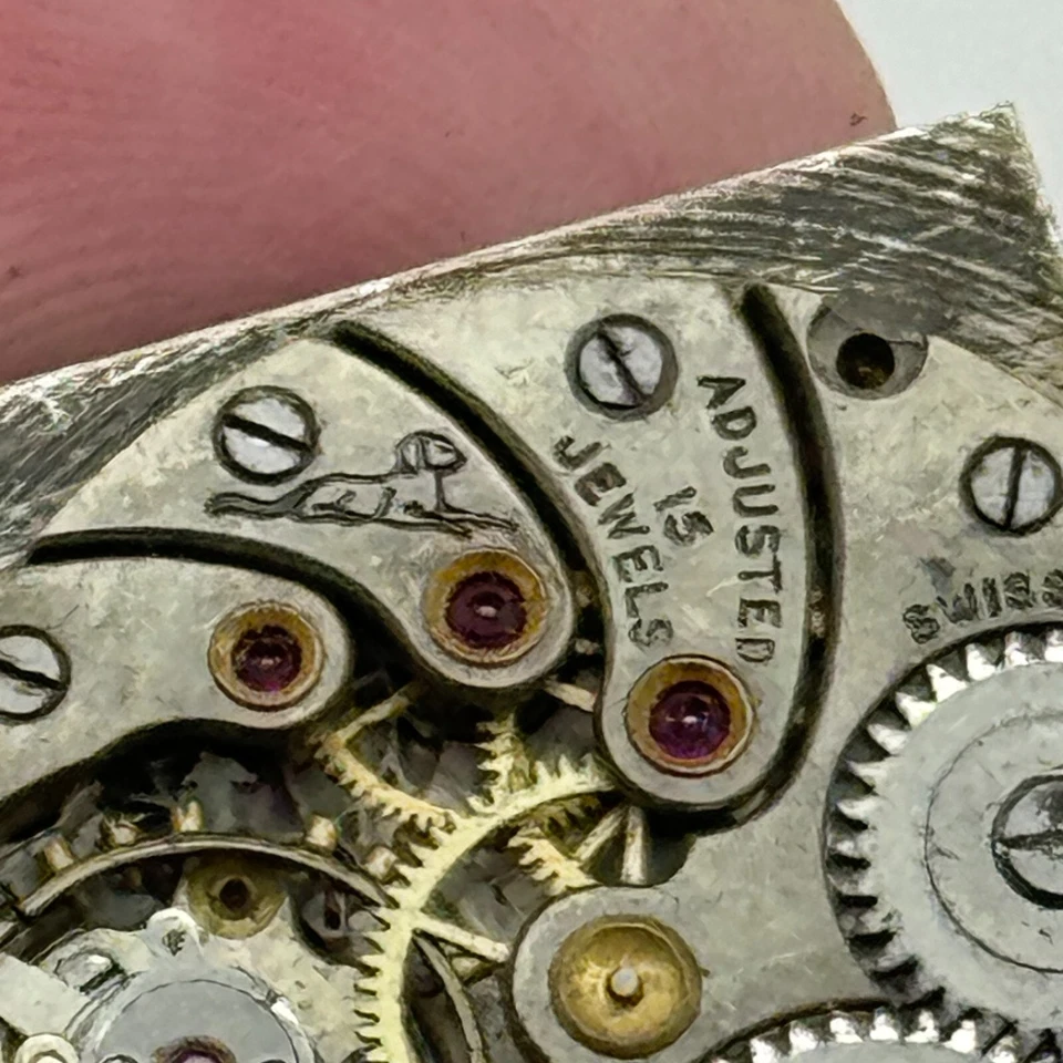 23.6mm Cyma Ref 010 Tavannes Manual Wind 15 Jewels Watch Movement Vintage PARTS - Image 3 of 4