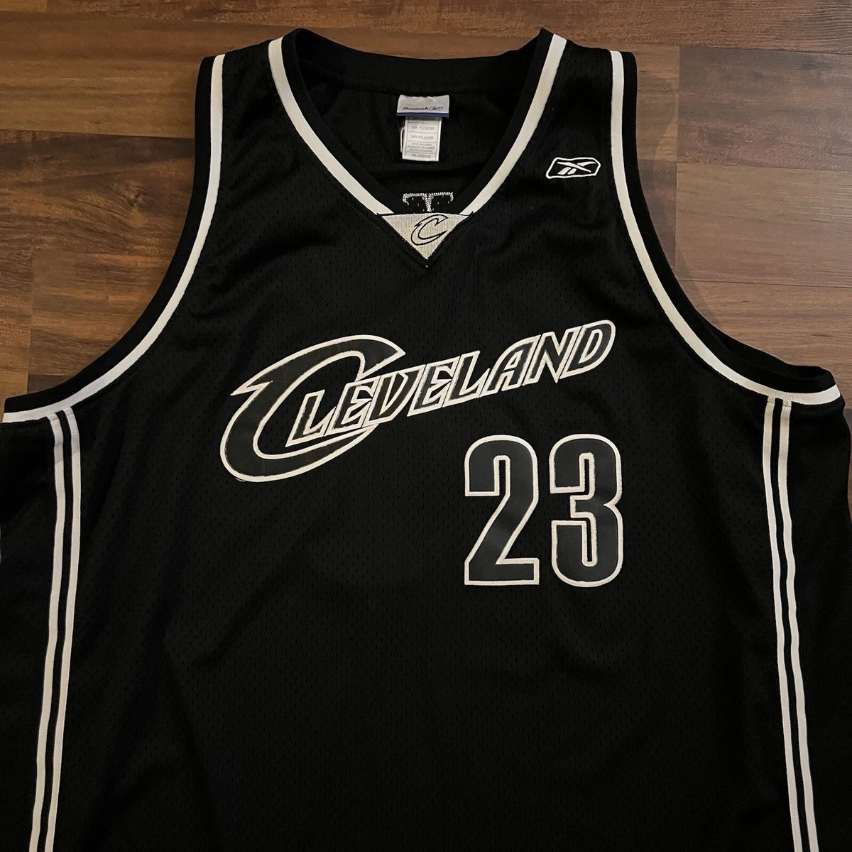 Reebok Lebron James Cavaliers Throwback Jersey Medium Men