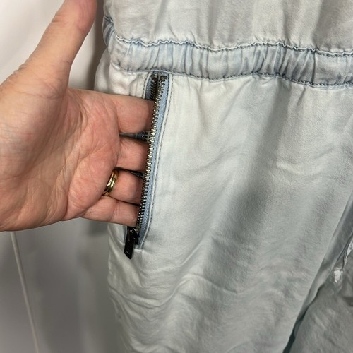 Tipo de mono para mujer cambray/denim XL lavado claro cremallera frontal y bolsillos elásticos - Imagen 5 de 16