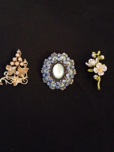 Vintage Costume Jewelry Brooch Pin Lot Of 3