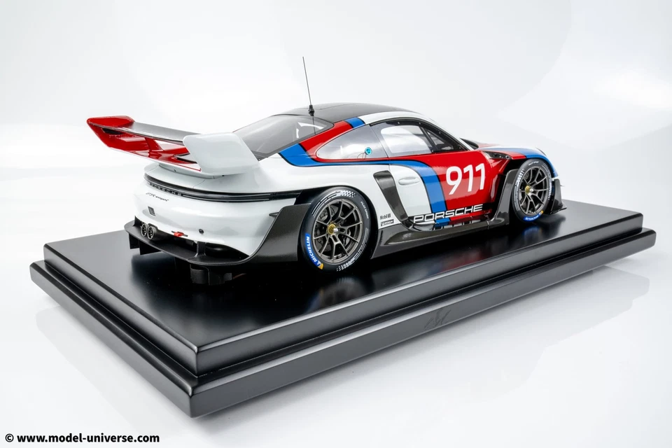 Spark - 1:12 Porsche 911 (992) GT3 R Rennsport No.911 - Limited Edition Resin... - Image 3 of 4