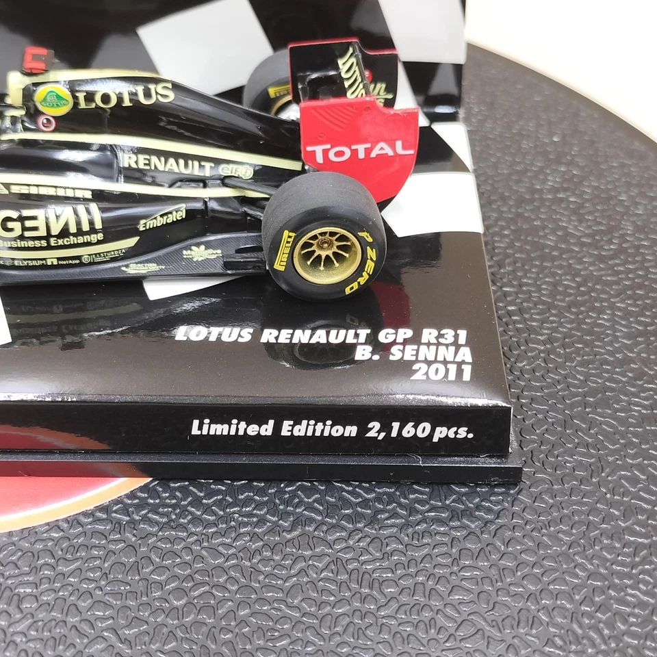 MINICHAMPS 1/43 Lotus Renault GP R31 Bruno Senna #9 2011 410110309 - Image 3 of 4