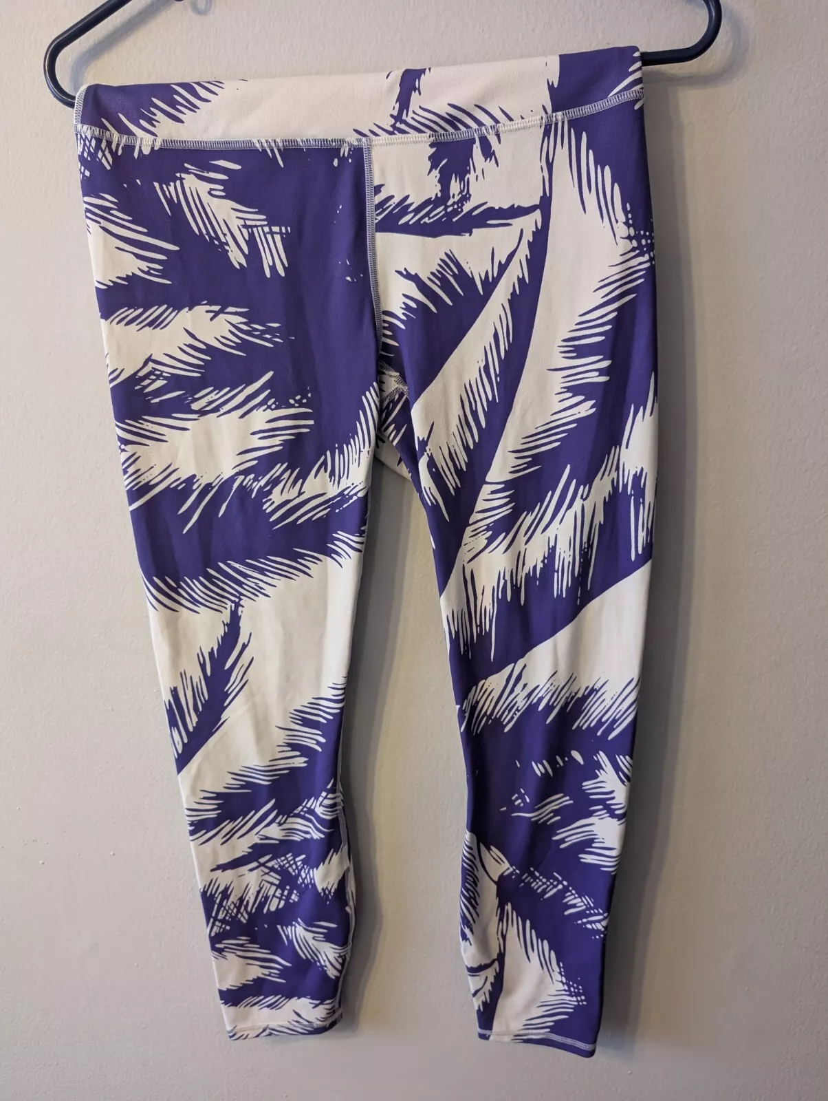 fabletics high-waisted pureluxe paradiso print leggings