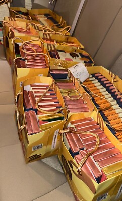 Dubai Fix chocolate, 3 Pieces Pistachio and Kataifi Can't Dubai Fix chocolate, 3 Pieces Pistachio and Kataifi Can't