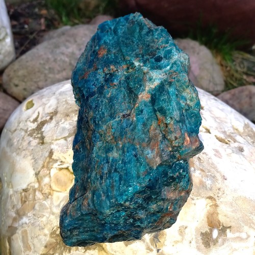 Piedra bruta apatita azul n.º 98A áspera 1,4 kg motivación apertura apatita zen - Imagen 3 de 5
