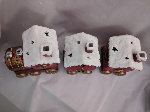 3-Piece 20" Lighted Ceramic Christmas Decoration Train. Tested and Works. - Picture 4 of 11