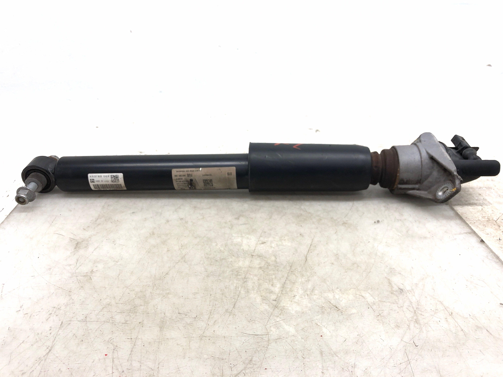 2016-2020 BENTLEY BENTAYGA LEFT OR RIGHT REAR AIR RIDE SHOCK ABSORBER 4M0616031A