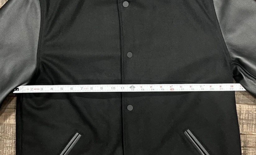 GH Bass Mens Varsity Jacket–Wool, Prem Leather Sleeves, Quilted Lining NWT $350 - Image 2 of 4