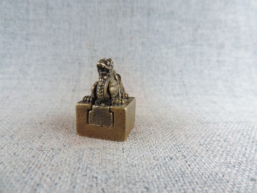Antique Set of Copper Seal Office Kanji Wax Stamp Seal QILIN Statue - Picture 9 of 10