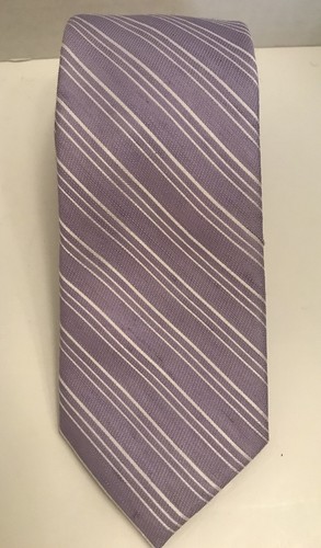 Cravatta JoS.A.Bank "1905" lavanda con righe bianche 70/20 seta e lino 3" x 58 1/2"