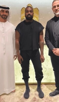 YZY Yeezy Kanye Vultures One Box T-Shirt NEW SIZE 3🔥 UK