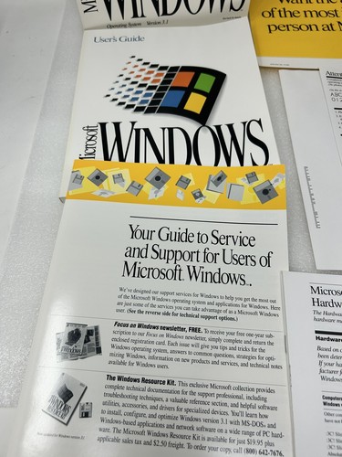 Microsoft Windows 3.1 UPGRADE Edition For Windows 3.0 or 2.X Users 3.5" Disks - Picture 4 of 6