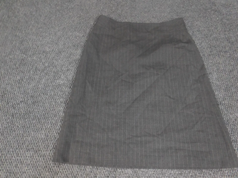 Banana Republic женская юбка 2 серый в полоску эластичной шерсти молнии - Изображение 2 из 4