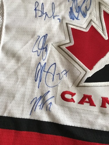 Team Canada Signed jersey Men’s Nike Size Xl New. Brodeur , Marleau - Picture 5 of 6